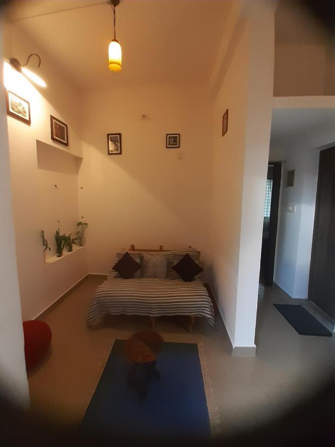 Tiny House For Couple Apartment Madikeri Luaran gambar