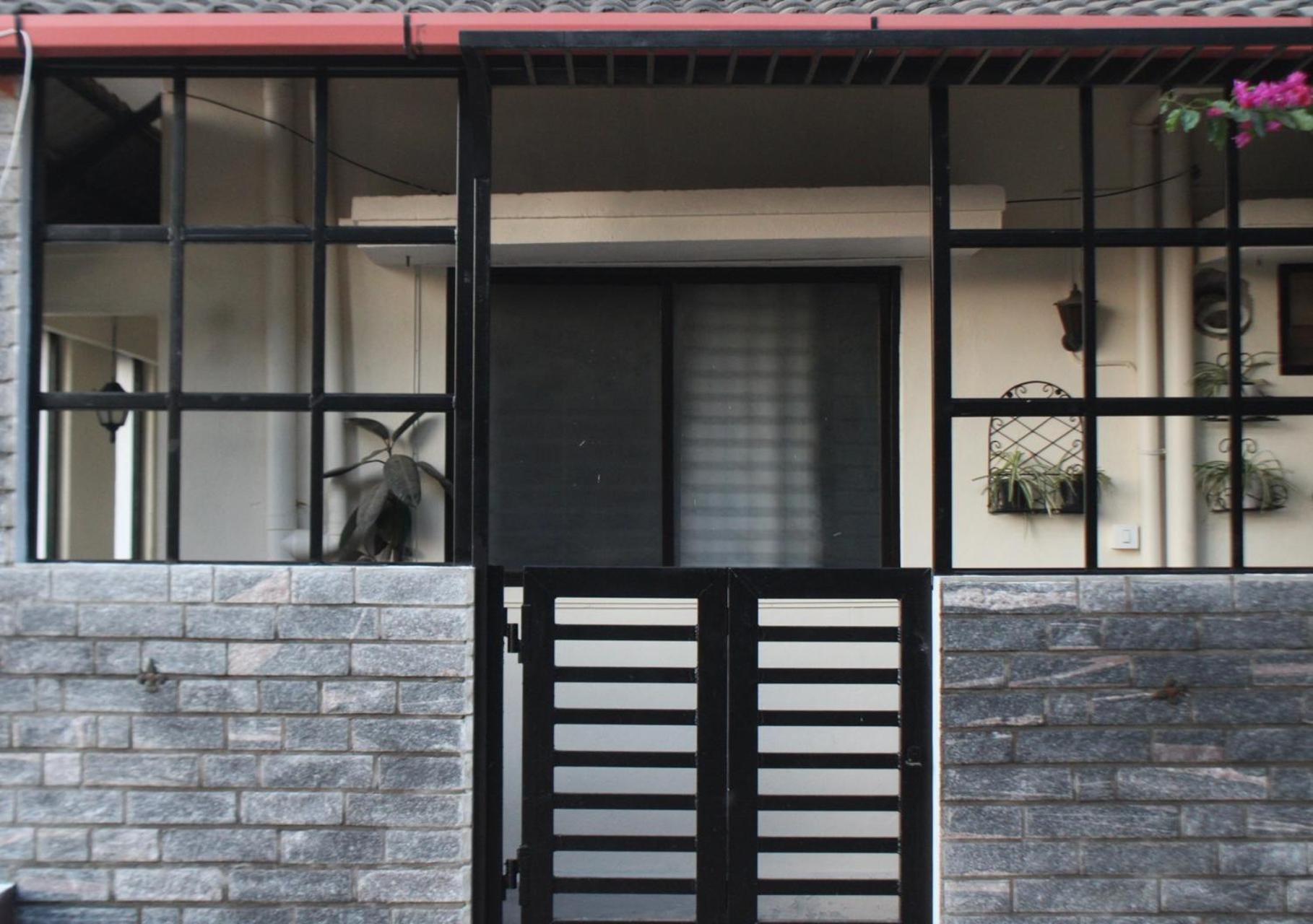 Tiny House For Couple Apartment Madikeri Luaran gambar